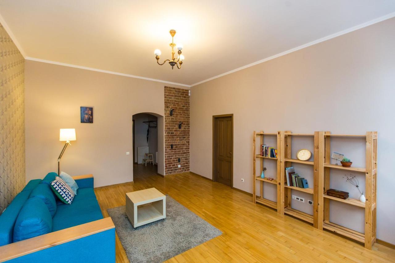 Light And Spacious Apartment On Gazova Str Lviv Eksteriør bilde