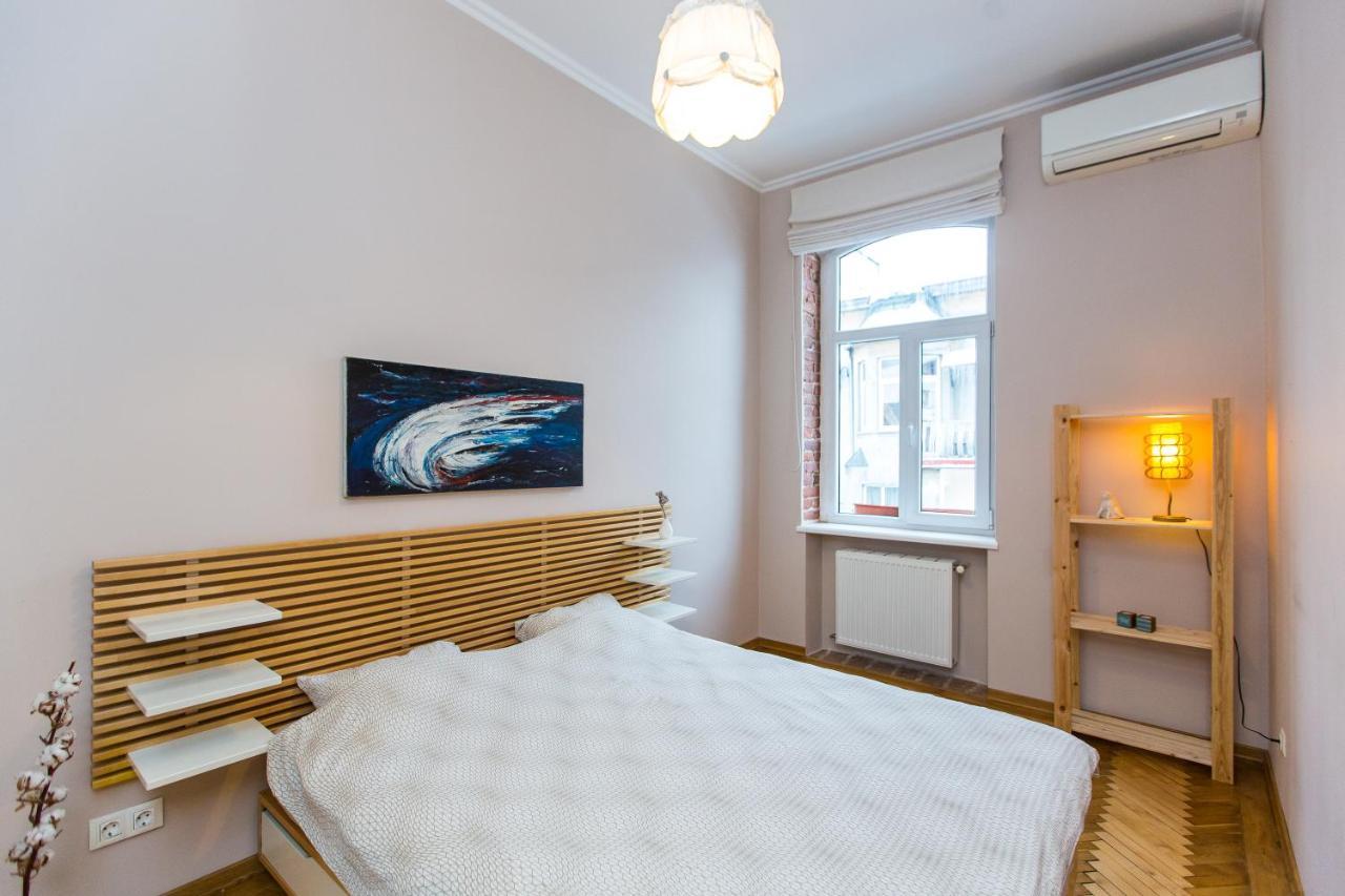 Light And Spacious Apartment On Gazova Str Lviv Eksteriør bilde